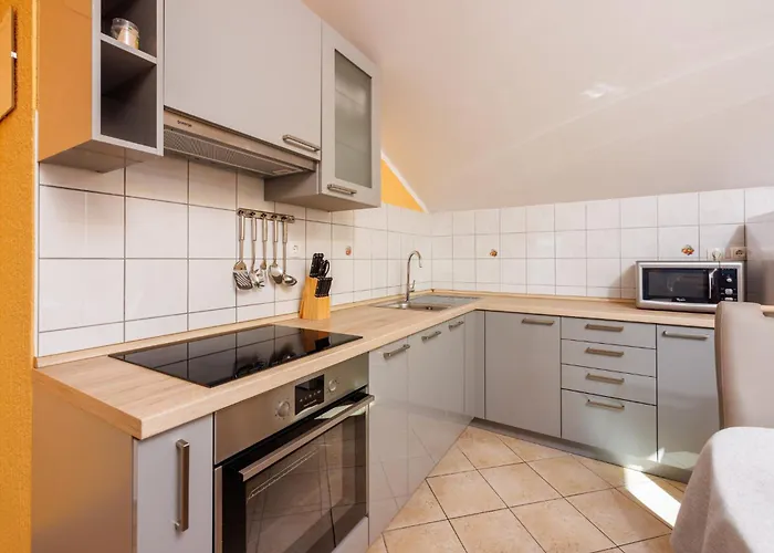 Davor Apartment Dramalj