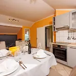 Davor Apartman
