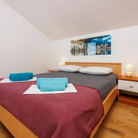 Davor * 德拉马利