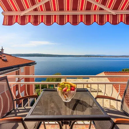 Apartment Davor Dramalj